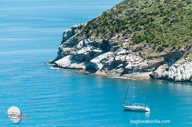 spiaggia cala bianca scopello