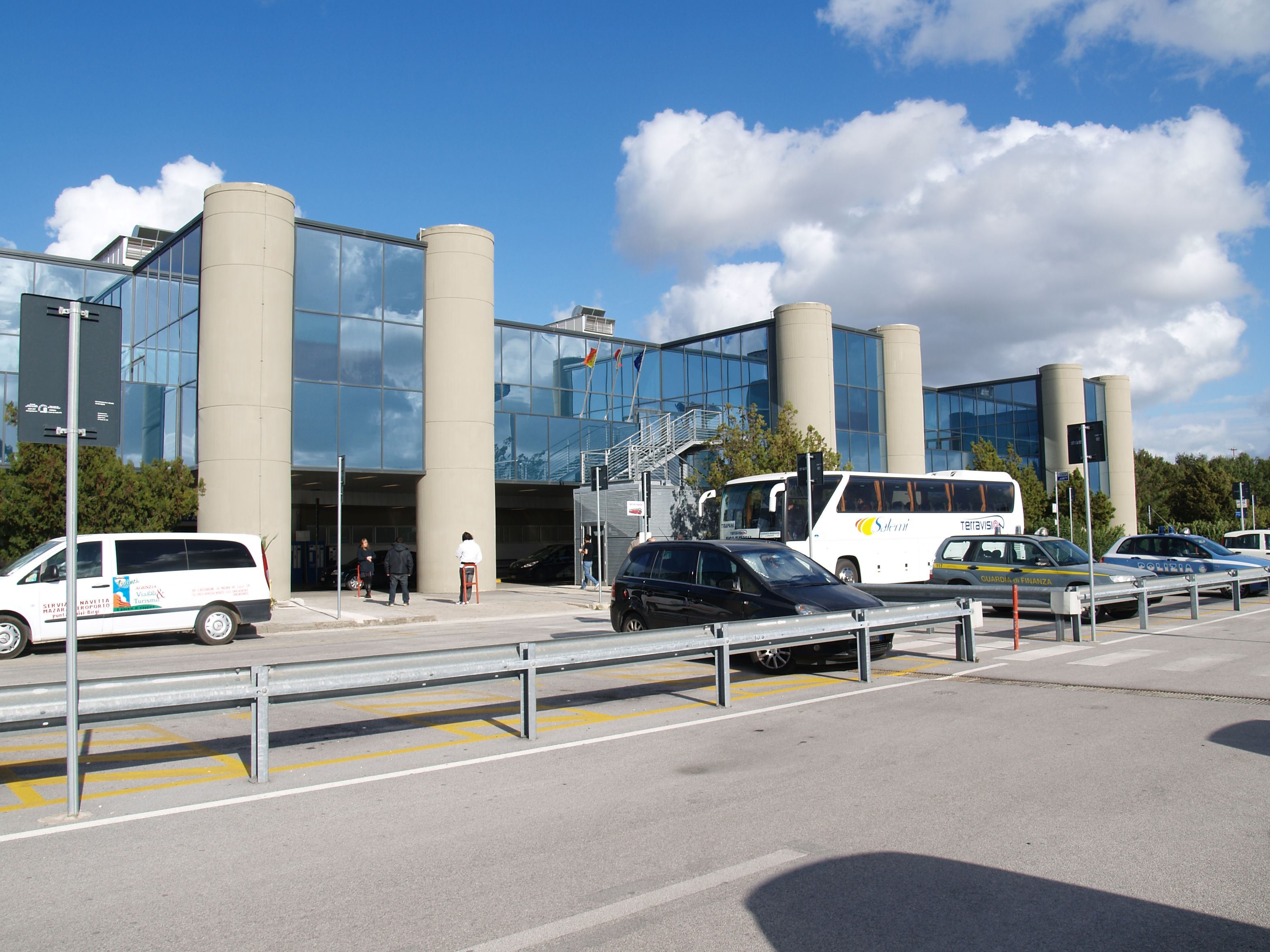 1488221542-0-aeroporto-di-birgi-oggi-l-assemblea-dei-soci-airgest-per-la-ricapitalizzazione