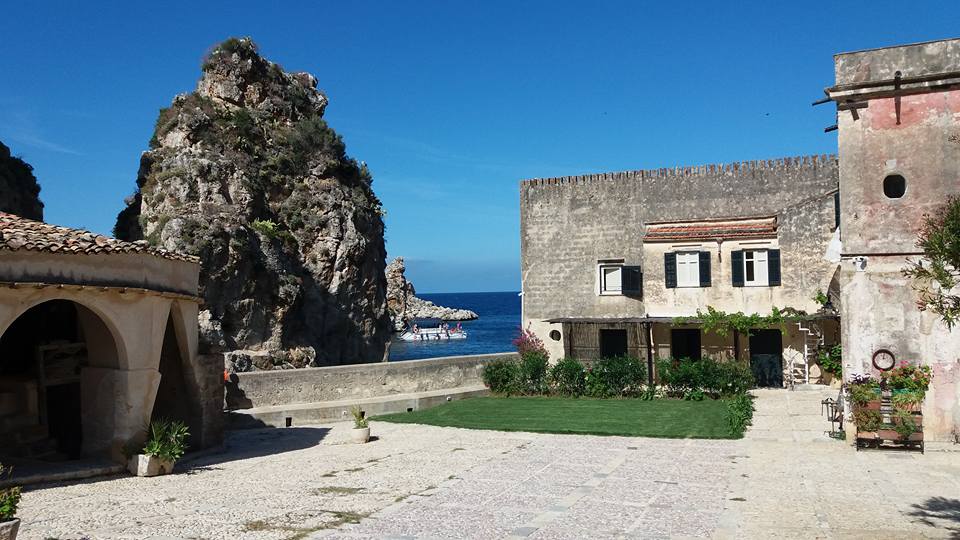 faraglioni di scopello